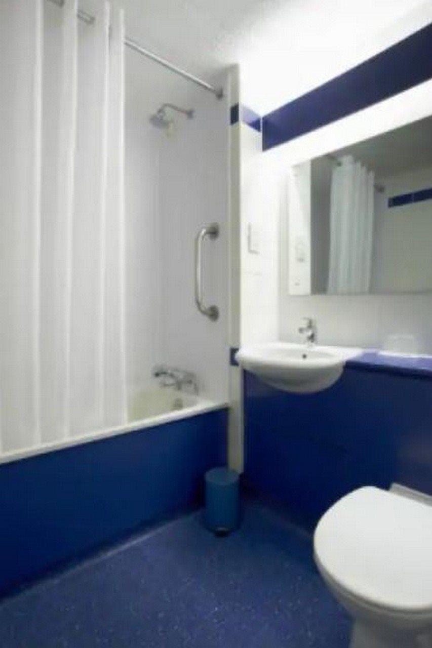 Travelodge London Park Royal Londres Exterior foto